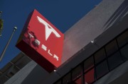 特斯拉将召回美国市场近21.9万辆汽车