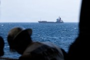 美国军舰在霍尔木兹海峡被伊朗击中？美军否认