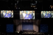 直击2026年巴菲特股东大会｜巴菲特坐进观众席，阿贝尔稳健务实却难止质疑之声
