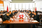 江苏铁塔代表团到访亚信科技，共商AI+5G+低空经济合作