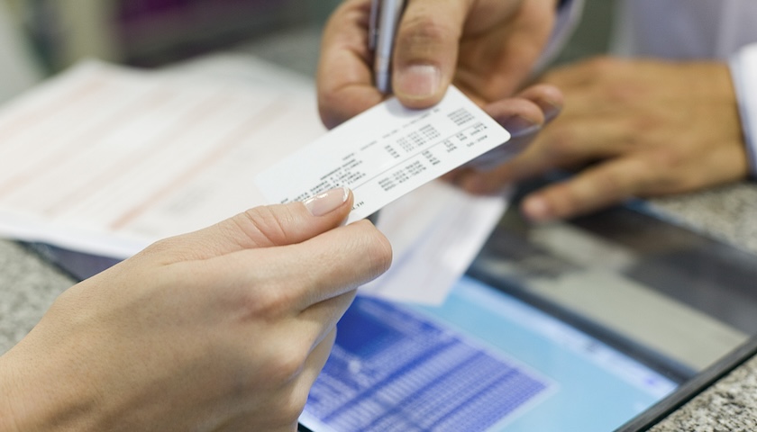 财说|出手购买“负资产” ,明德生物潜藏问题不容忽视