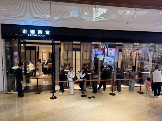 金银年内涨幅近乎抹平！零售端排队扫货，交易所银行加严风控