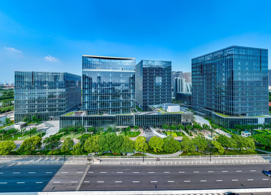 办公租赁逆势增长72％，陆家嘴集团“深耕内功”的一年