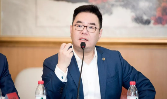 雪松老板被判无期！诈骗200亿，极度自恋