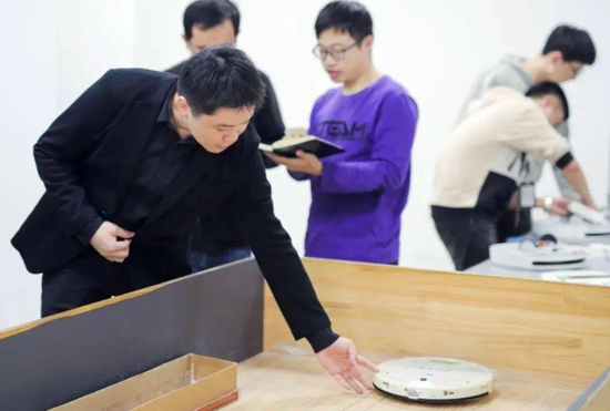 追觅创始人俞浩为何如此“凡尔赛”？