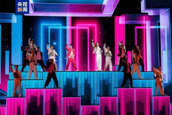 春晚完成全部彩排,部分节目单曝光:王菲献唱《你我经历的一刻》,蔡明时隔30年与“机器人”续前缘