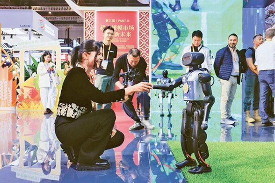 韩文秀:坚持稳中求进、提质增效 努力实现“十五五”良好开局