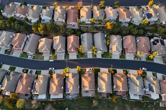 特朗普说得对：美国经济很强劲，但他忽略了核心问题