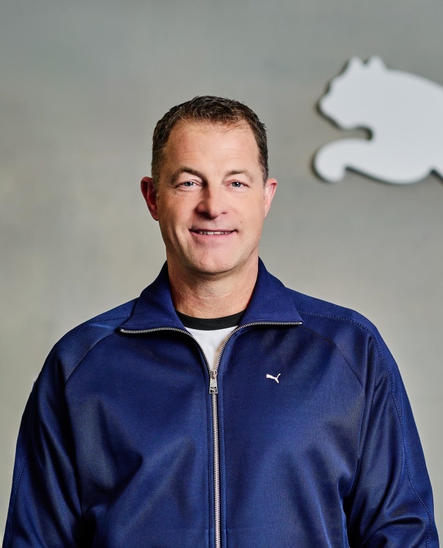 “卖得一般但底子还在，就等安踏出手” 彪马2025财年营收下降8%，拟取消分红