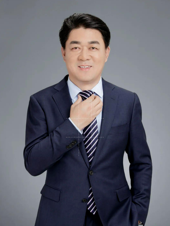 “奶酪女王”柴琇被免，“蒙牛系”高管上位，妙可蓝多这事儿，不止1.29亿那么简单…