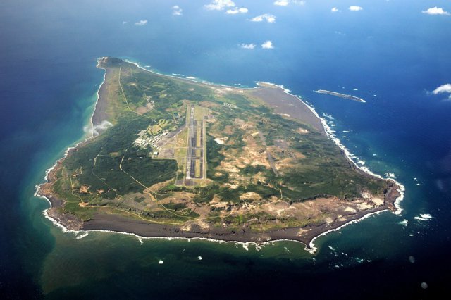 警惕！日媒爆料：日防卫省决定扩建硫黄岛自卫队基地，还考虑扩大“防空识别区”范围