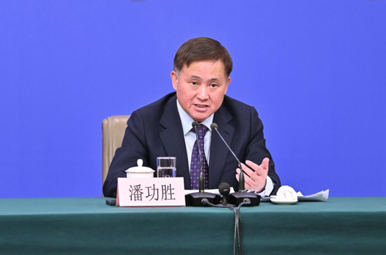 信息量巨大！五位“掌门人”重磅发声，事关降准降息、提振消费、人工智能、稳定市场等→