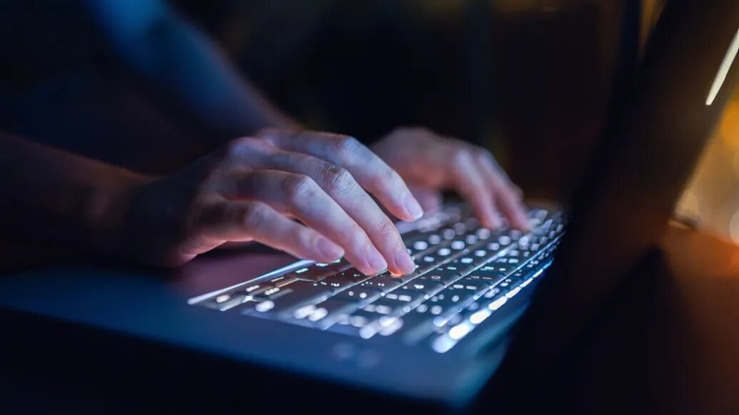 3·15专题丨从“以贷养贷”到“强制下款”：谁在贩卖你的隐私？