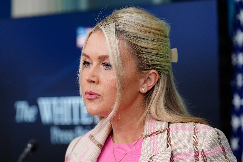 白宫称对伊军事行动将持续至军事目标完全实现