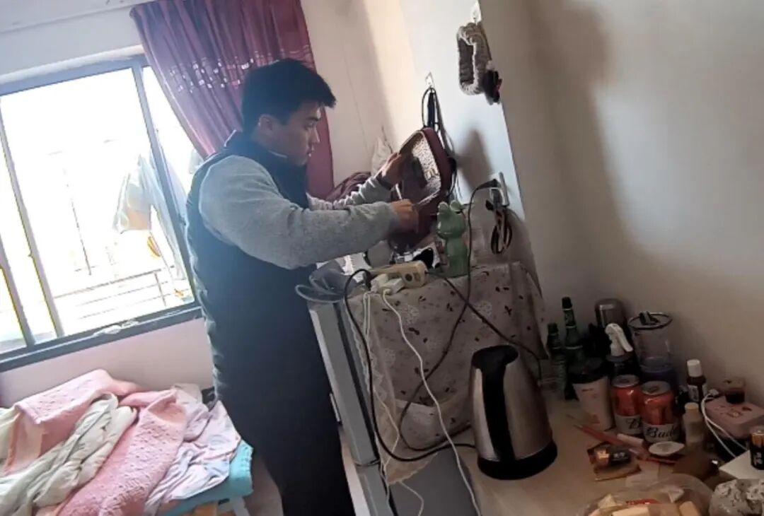 玩偶里竟藏45克黄金？00后新警4小时破案！