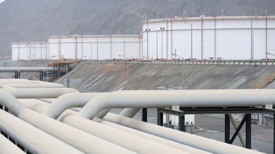 两条石油管道助力沙特、阿联酋绕开霍尔木兹海峡