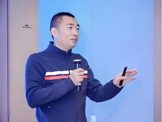 售价599元敢卖1699元？ 啄木鸟被315曝光一年后，“宰客”依旧？ | 5D调查