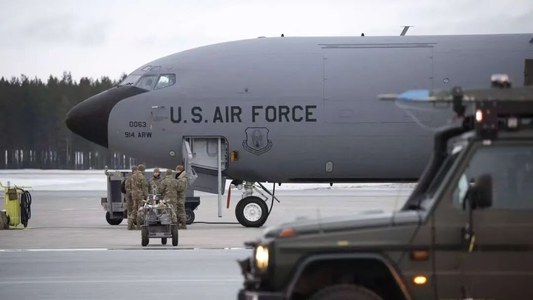 伊朗哭笑不得，美国居然这样求中国了