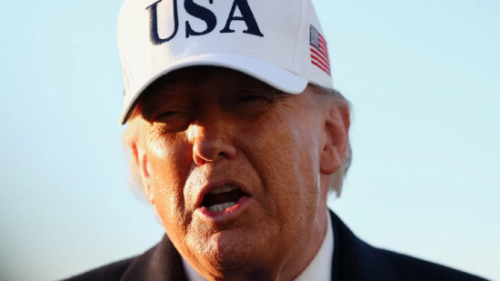 特朗普警告各国协助保障霍尔木兹海峡安全：我们会记住这笔账