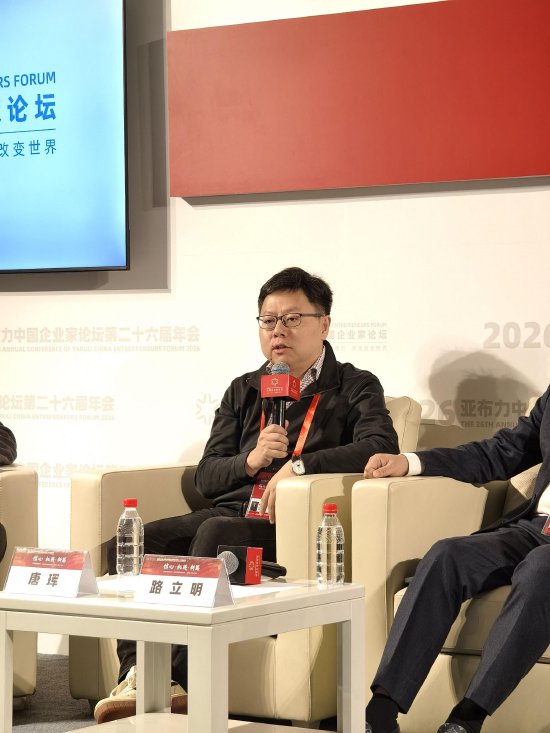 舍得酒业唐珲：中国白酒脱离了消费品正常的属性，溢价是不合理的