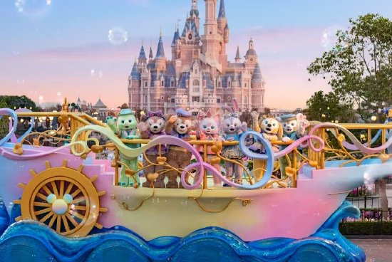 上海迪士尼度假区“10岁生日庆典”启幕，歌手刘宇宁演绎全新主题曲《奇妙在身边》