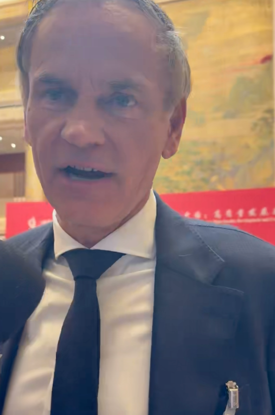 对话大众汽车奥博穆:对与小鹏的合作感到非常满意