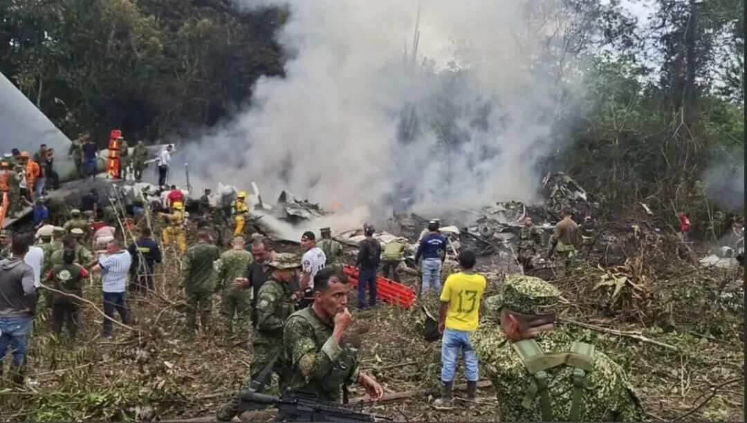 已致66人遇难！哥伦比亚一军机突然坠毁！最后画面曝光