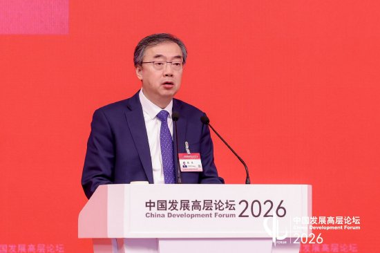 中金公司董事长陈亮：美元武器化正推动国际货币重构，中国可稳步提升人民币国际地位