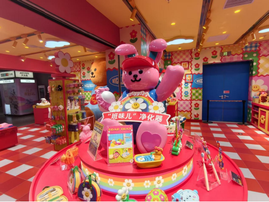 “没有辨识度！” 阿里潮玩首店遇冷顾客寥寥，新IP“撞脸”LABUBU？