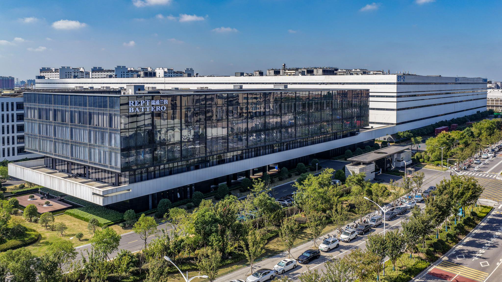 青山系锂电池公司成立九年来首次盈利