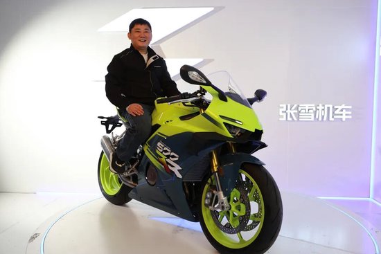 被称“摩托车圈雷军”，冠军张雪的飞驰人生