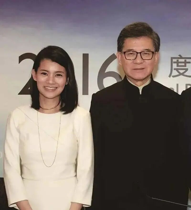 千亿豪门越斗越富？兄弟反目、母子对簿公堂，却干出10家上市公司！