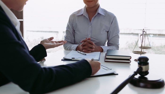 上市银行“反向讨薪”账本:中行三年追回超亿元,是成熟标志还是被动之举?