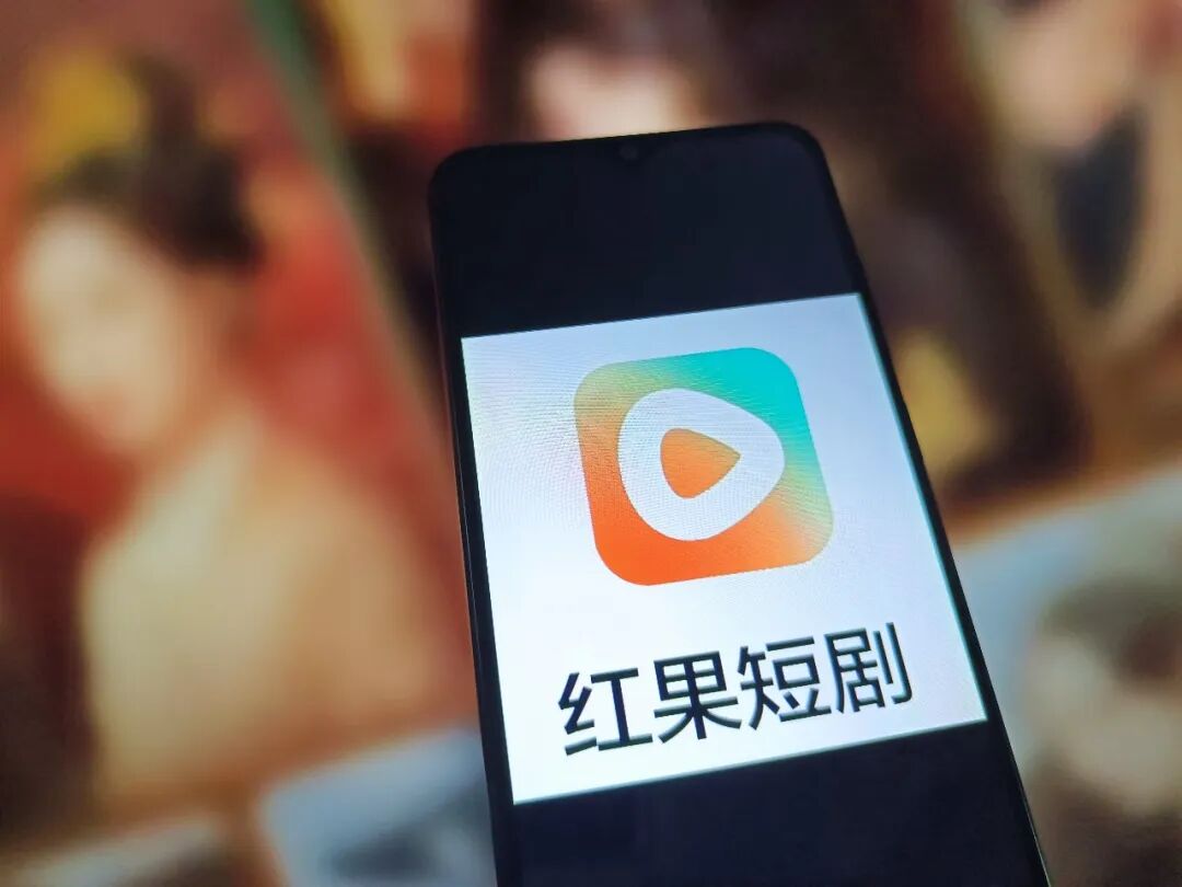 日薪5万“霸总”,最终500元把“脸”卖给AI