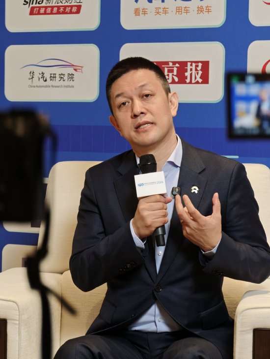 蔚来李斌:20到30万级里,今年要全面应用旗舰级智驾芯片及智驾系统