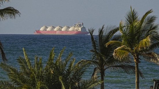 美国开始封锁霍尔木兹海峡，欧洲市场收盘走低