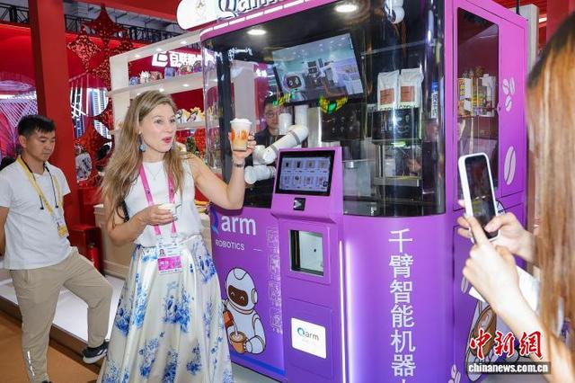 探馆消博会：多款智能机器人集中亮相