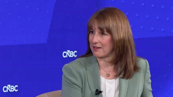 英国财政大臣抨击特朗普政府，称伊朗冲突冲击全球经济