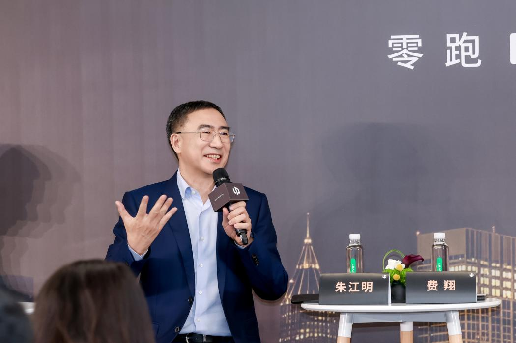 新能源汽车集体向上，零跑用D19为行业树立30万级SUV新标准