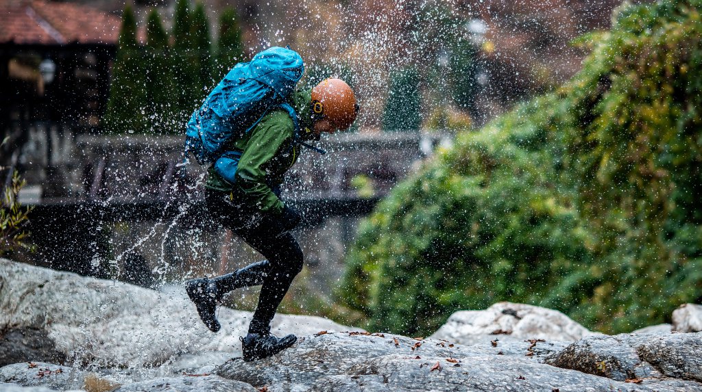 冲锋衣含有PFAS到底是指什么？有哪些风险？户外产业现状如何？