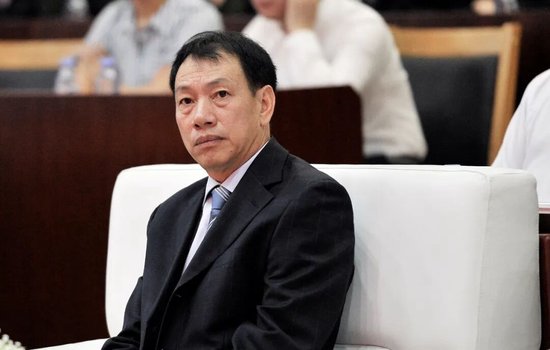 陈首富终究吞不下云南白药