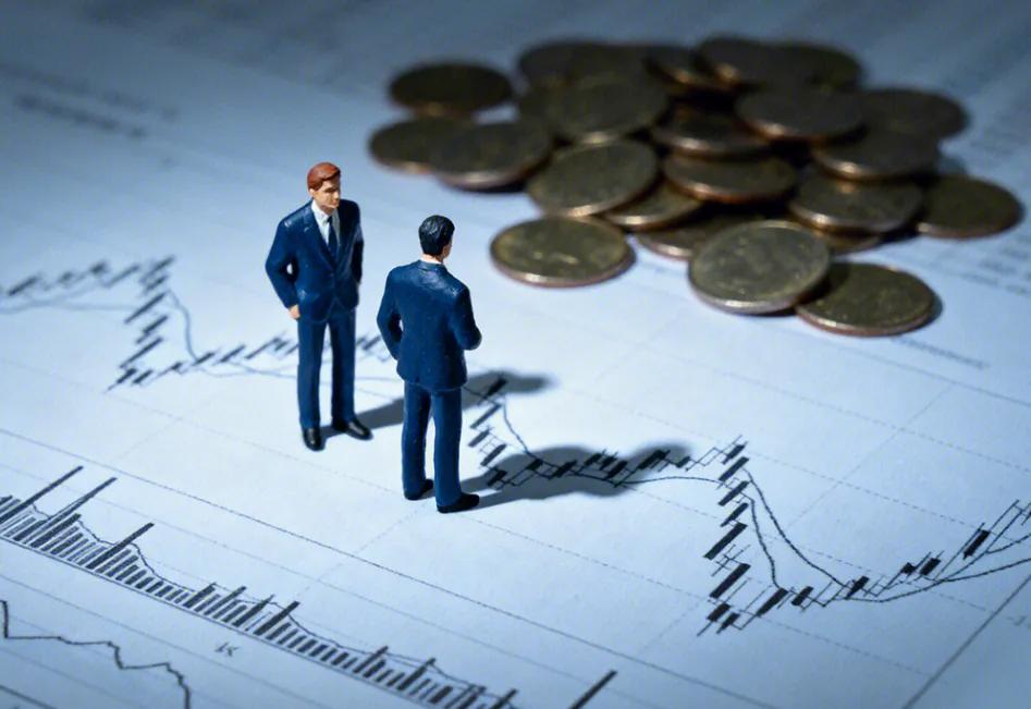 格林基金“大V”首秀：从246万飙升14亿！却成亏本打工人！