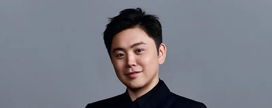 俞浩把小红书桌子掀了！他是屠龙勇士，还是恼羞成怒的戏精？