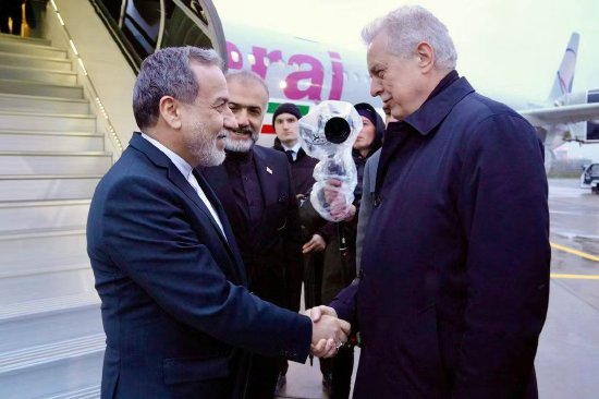 白宫称特朗普与幕僚讨论伊朗最新提议 核问题是红线之一