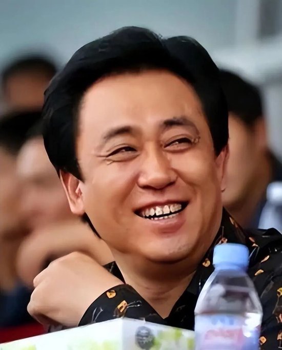 许家印被曝猛料！2008年为恒大港股上市，专门给人“送钱”