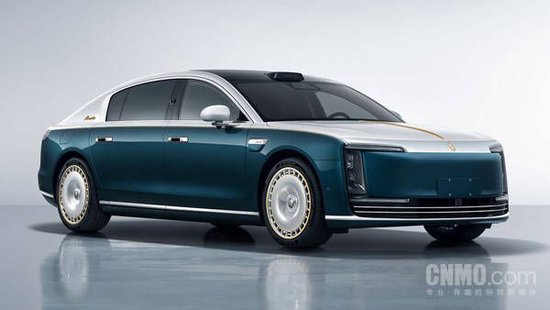 尊界两款新车亮相工信部:S800 Grand Design和V800