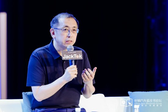 岚图卢放谈与华为合作：是补齐自身智能化短板的重要途径