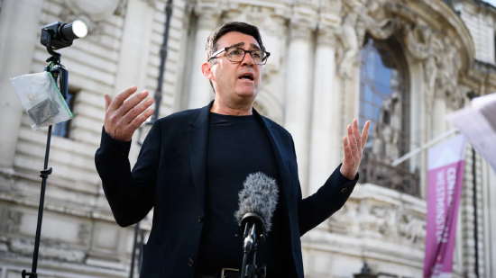 英国下一任准首相在国债遭抛售后试图维稳情绪,英国国债行情趋于平稳