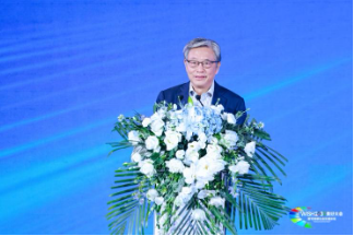 “在场即美好”:伊利联合多方共议企业社会价值与长期主义